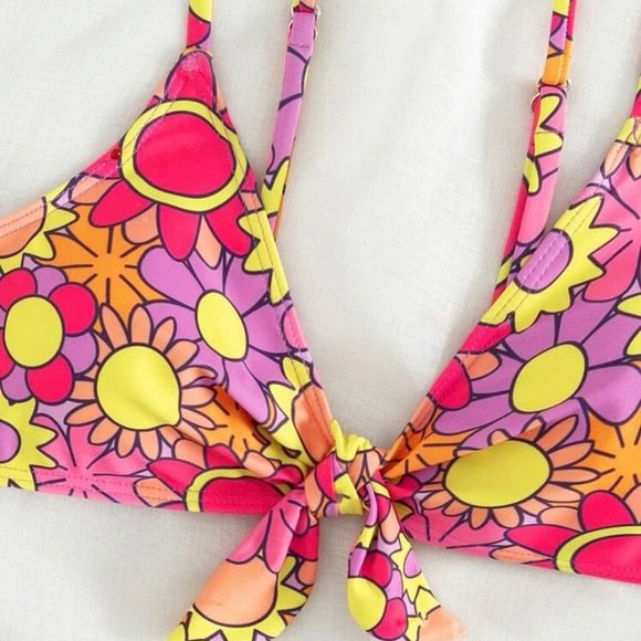 NWOT Floral Front Knot Bikini Top - Picture 4 of 5